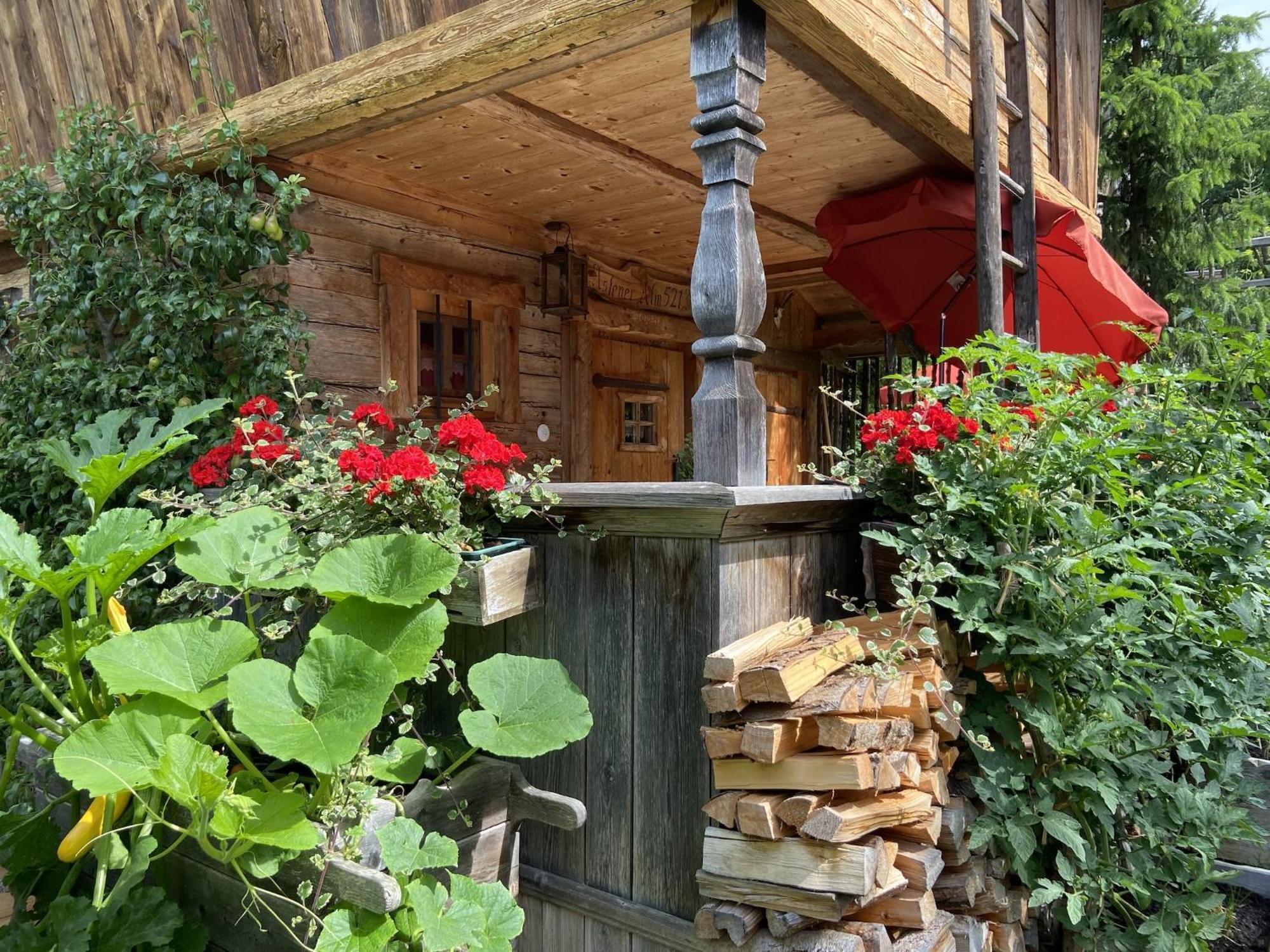 Eco Friendly Chalet Near The Lake In Asten Tittmoning Exterior foto